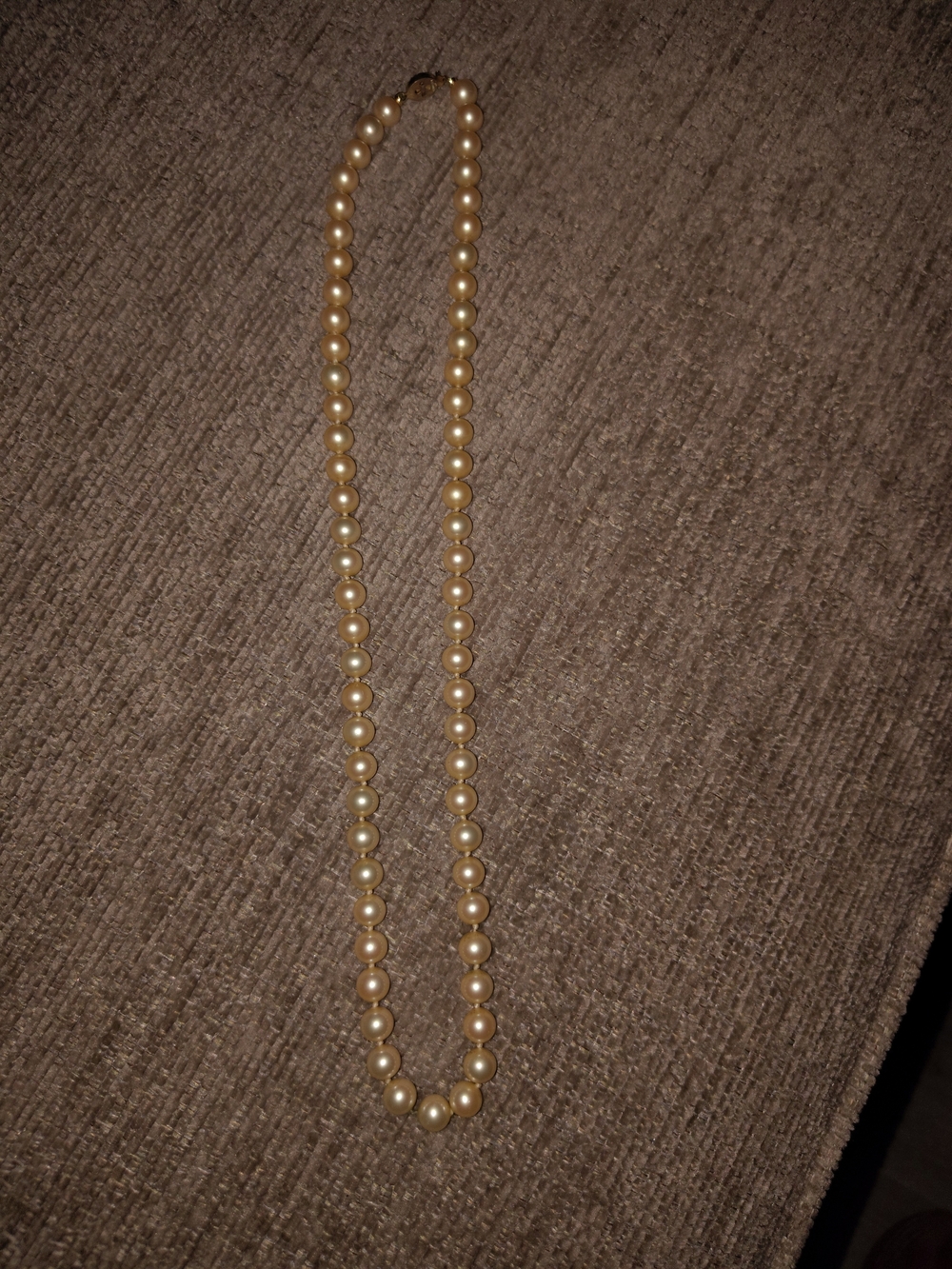 Classic Ivory Pearl Necklace - Timeless Elegance